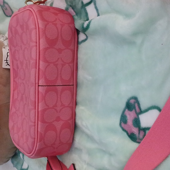 Authentic Coach Jamie Signature Canvas Camera Crossbody Bag - Picture 3 of 7